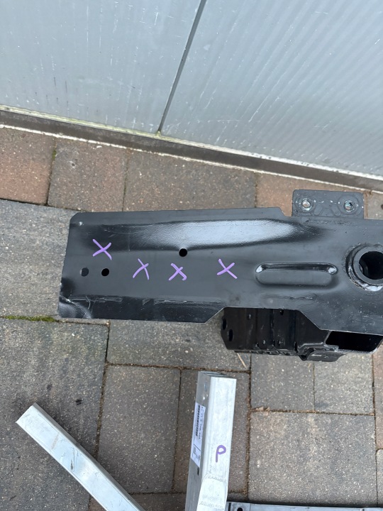 BMW 4 G26 POUTRE PARE-CHOCS AVANT