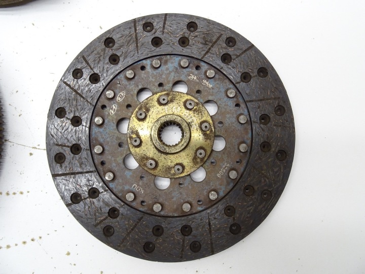 EMBRAYAGE DOUBLE VOLANT DOUBLE MASSE 23260-2B710 1.6 T GDI HYUNDAI I30 II