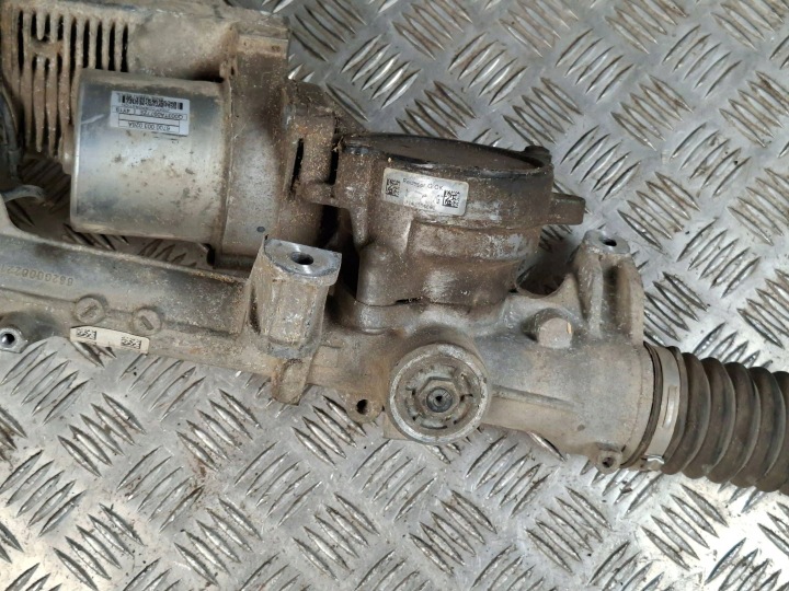 CRÉMAILLÈRE DE DIRECTION MERCEDES-BENZ CLA C117 X117 W117 6700003026A