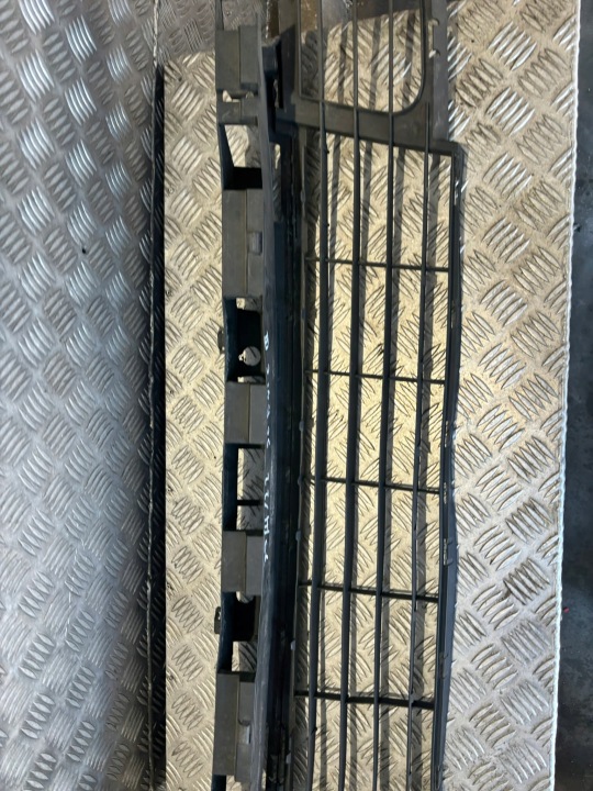 CALANDRE GRILLE PARE-CHOCS RENAULT SCENIC III 2009-2012 622545401R