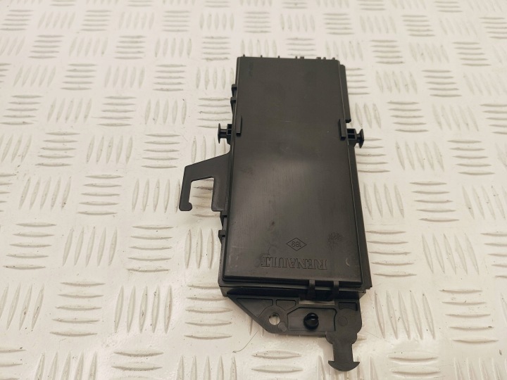 MODULE CONFORT RENAULT ESPACE IV 8200742631