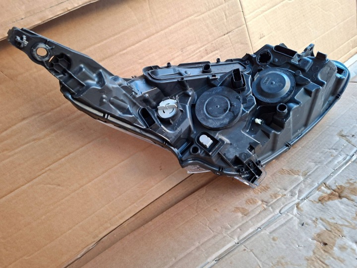PROJECTEUR PEUGEOT 208 I 9810805780