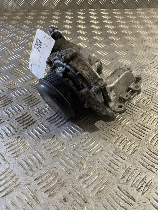 MERCEDES-BENZ E W238 2017 POMPE À EAU