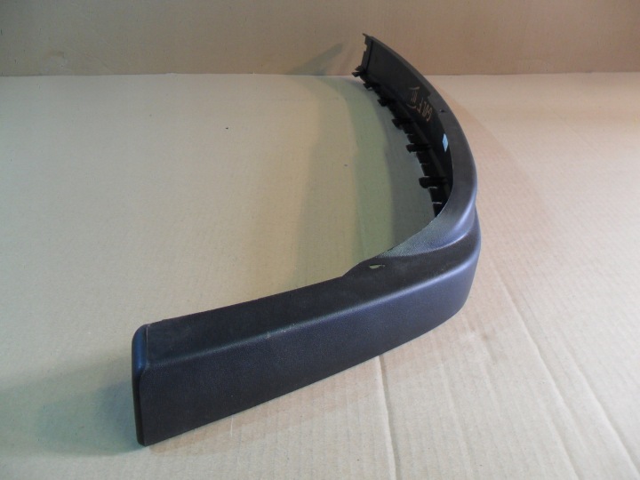MOULURE PARE-CHOCS VW GOLF III