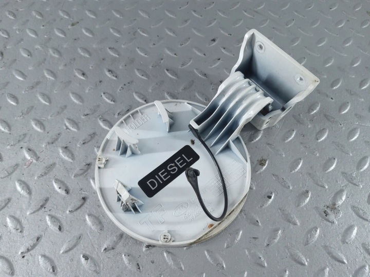 BOUCHON GOULOTTE DE REMPLISSAGE CARBURANTS KIA OPTIMA 695102T000