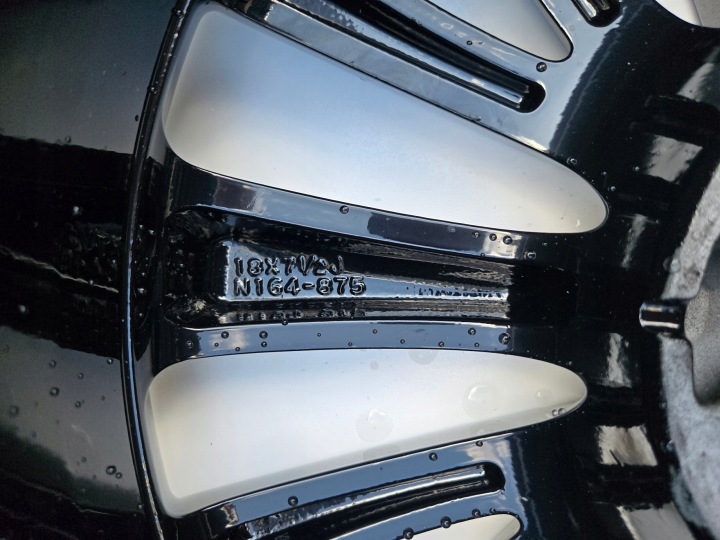 JANTES ALUMINIUM 18X7,5 18X7 1/2 INFINITI Q50 Q60