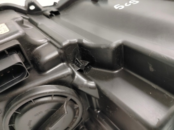 MERCEDES E-KLASA W207 COUPÉ ORDINAIRE LENTILLE PHARE GAUCHE
