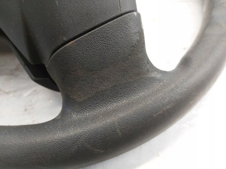 VOLANT COUSSIN AIRBAG SRS 451300D150 TOYOTA YARIS II BERLINE COMPACTE (_XP9_)