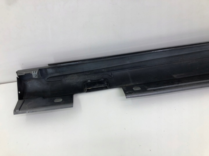 MERCEDES W176 DROITE REVÊTEMENT SEUIL KOLOR-787 A1766980154