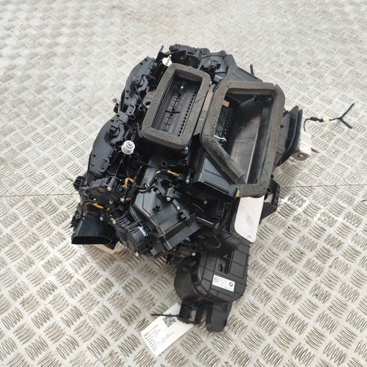 BMW 5 G60 2025 CHAUFFAGE ENSEMBLE