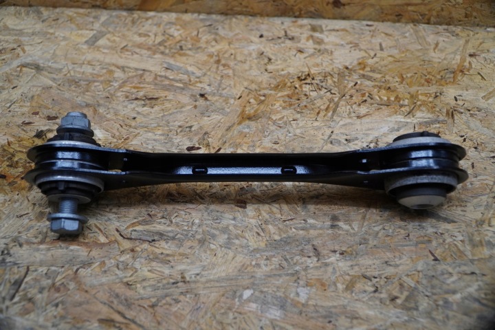 BRAS DE SUSPENSION ARRIÈRE DROIT 6878018 BMW X6 G06 23R LCI ORIGINAL 12TYSKM 19-