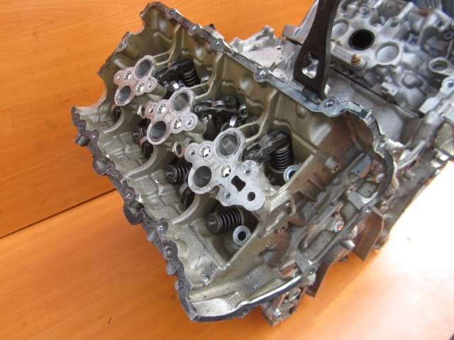AUDI A4 B9 S4 S5 SQ5 3.0 TFSI CWG CWGD POMPE HUILES HUILEUX 06M115103Q