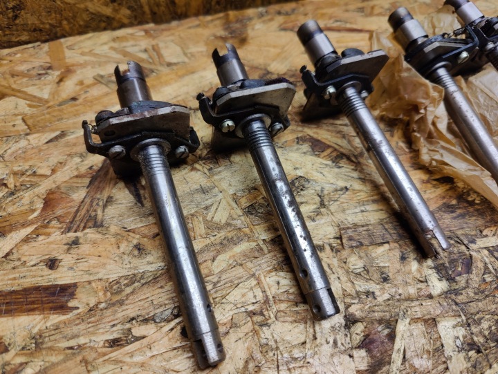 ARBRE AXE APPAREIL ZAPLONOWEGO VARSOVIE ZUK TOKM