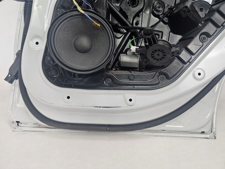 MERCEDES ESSENCE A CLASSE HAYON W177 2018 PORTES ARRIÈRE ARRIÈRE DROIT A1777301400