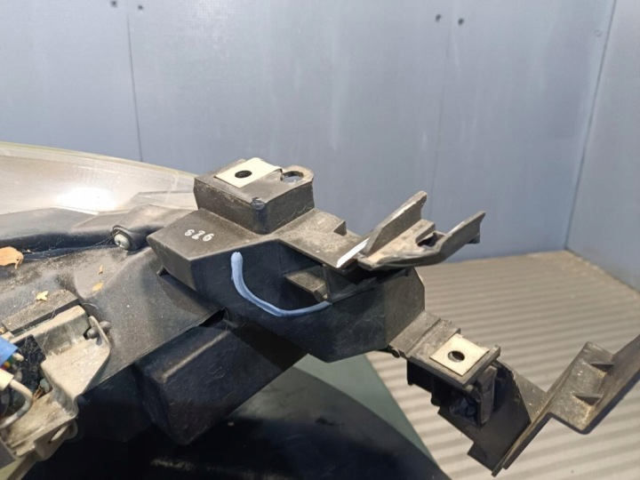 MAZDA 6 GH PROJECTEUR PHARE GAUCHE AVANT XÉNON
