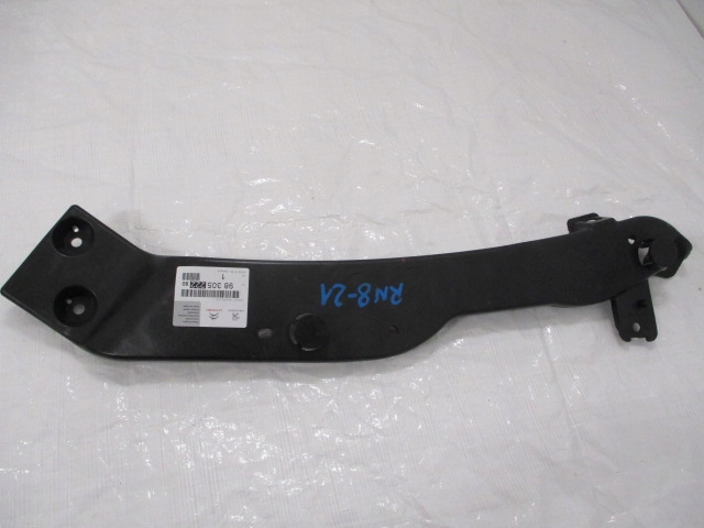 PEUGEOT PARTENAIRE RIFTER IV 4 18R- MOULURE GARDE-BOUE DROIT ARRIÈRE 9819362577