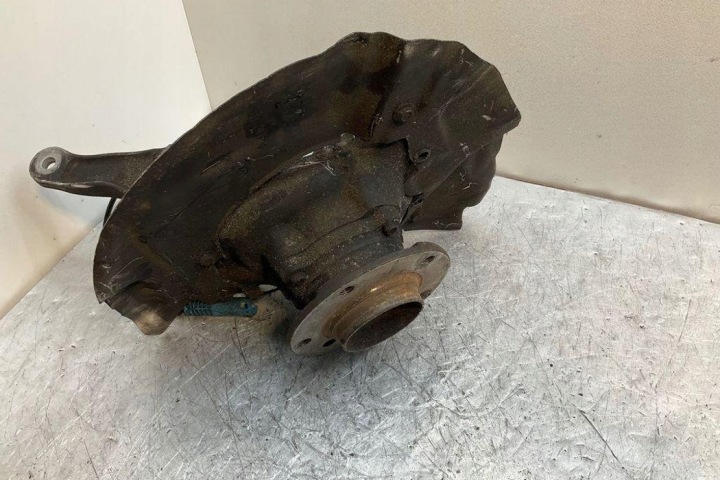 ROTULE DE DIRECTION AVANT DROITE BMW 5 (E60) 6760954 4.8L GASOLINE 2008
