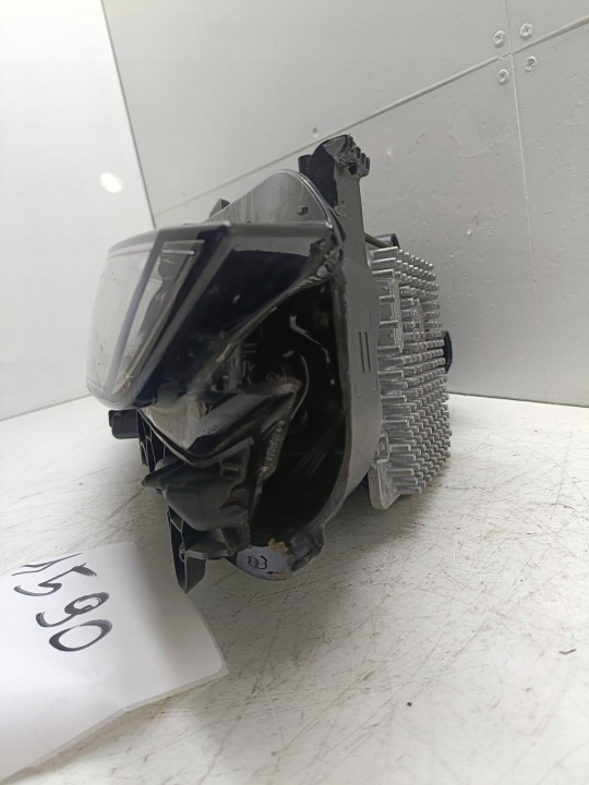 PROJECTEUR DROIT PHARE JAGUAR F-TYPE 2024 MX53-13W029-EE
