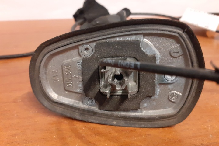 ANTENNE MERCEDES-BENZ E (W211) A2114401507 2008