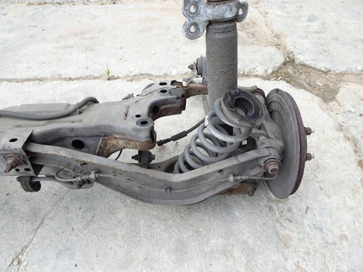 POUTRE ARRIÈRE SUSPENSION JEU OPEL INSIGNIA B HAYON