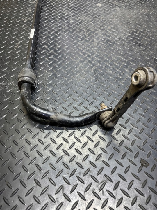 STABILISATEUR BARRE DE LIAISON ARRIÈRE BMW G30 G31 6865967