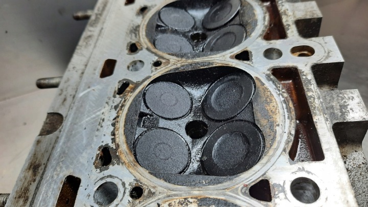 CULASSE MOTEUR 7700600552F RENAULT MEGANE I 1.6B