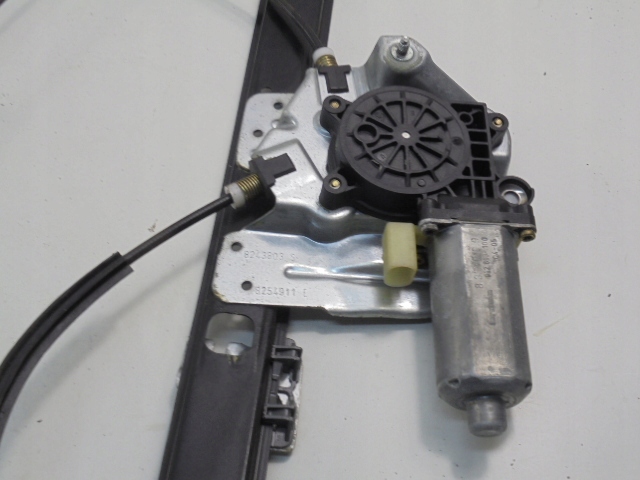 BMW X5 E53 ÉLÉVATEUR MÉCANISME VITRES ÉLECTRIQUE AVANT GAUCHE 8243803 8254911