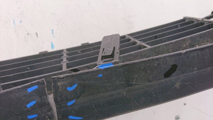 FIAT PUNTO EVO GRILLE PARE-CHOCS AVANT AVANT