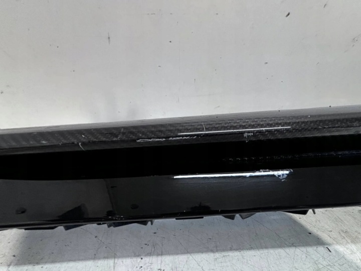 AUDI R8 4S LIFT REVÊTEMENT MOULURE SEUIL DROITE CARBONE 4S0