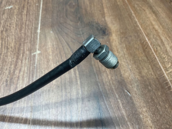 CONDUITES DE DÉRIVATION POMPES ESP MERCEDES-BENZ SL R129 DIN73378