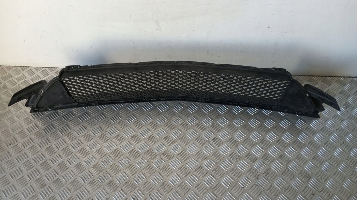 GRILLE PARE-CHOCS MERCEDES C CLASSE DANS 205 LIFT 18-21 A2058852501 ORIGINAL