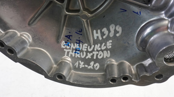 H389 TRIUMPH BONNEVILLE THRUXTON 16- COUVERCLES COUVERCLE PROTECTION MOTEUR