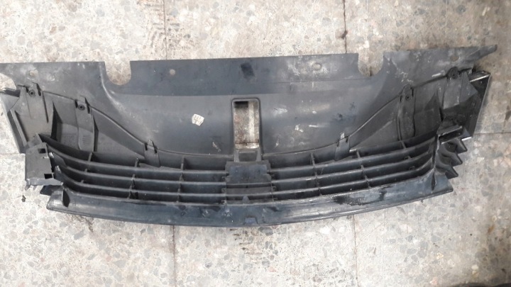 8200390126 CALANDRE GRILLE AVANT RENAULT LAGUNA II 04R