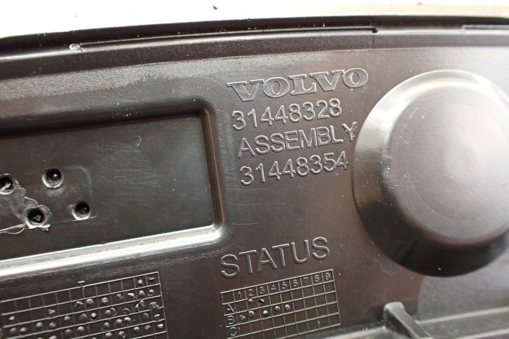 VOLVO XC40 17- MOULURE PROTECTION GARDE-BOUE GAUCHE ARRIÈRE ARRIÈRE 31448328 LH OE