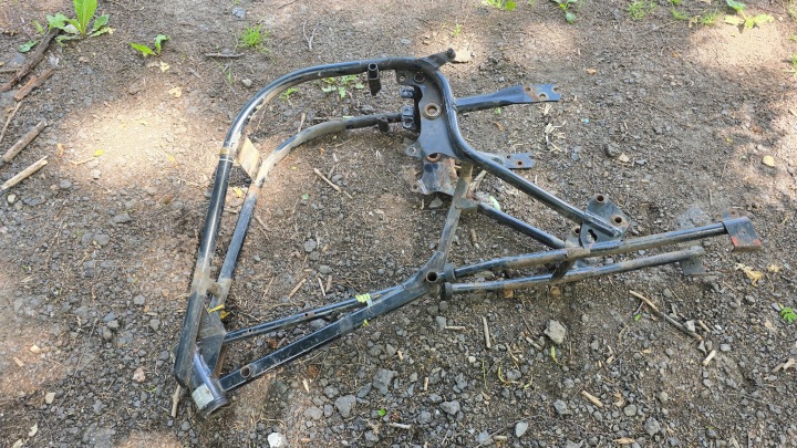 MOTOCYCLETTE PRL JAWA 350 TYPE 634 CHÂSSIS SANS DOKUMENTACJI DROITE NON SPAWANA