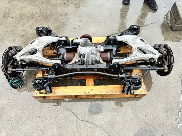 PARTE TRASERA SUSPENSIÓN COMPUESTO JEEP GRAND CHEROKEE WK2 