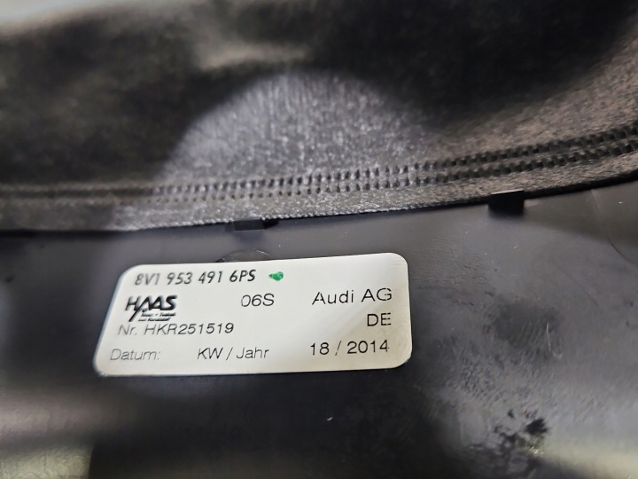 PROTECTION BOUCHON PLASTIQUE AUDI A3 8V 8V0953512A