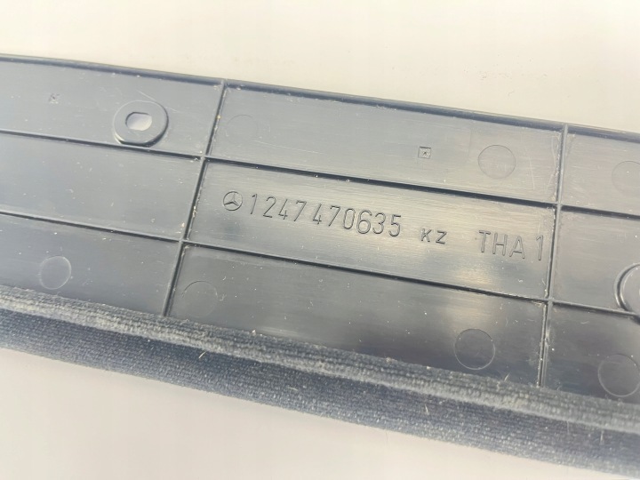 MOULURE ARRIÈRE COUVERCLES DE COFFRE COUVERCLES BAGZNIKA CZRNA MERCEDES W124 UNIVERSEL 1247470635