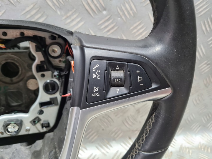VOLANT CUIR MULTIFONCTION OPEL INSIGNIA A