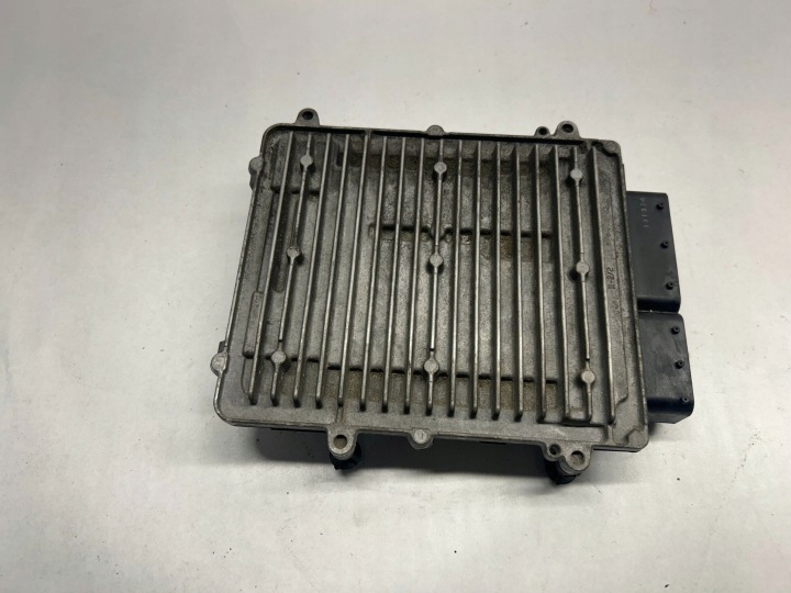 MERCEDES-BENZ GL X166 CONTRÔLEUR MOTEUR ESSENCE 4700CM3 A2789001300 2014