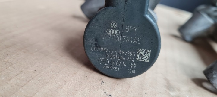 A6 C7 4G MOULURE INJECTION CARBURANTS CAPTEUR 3.0 TDI CDU A7 4G A4 B8 Q5