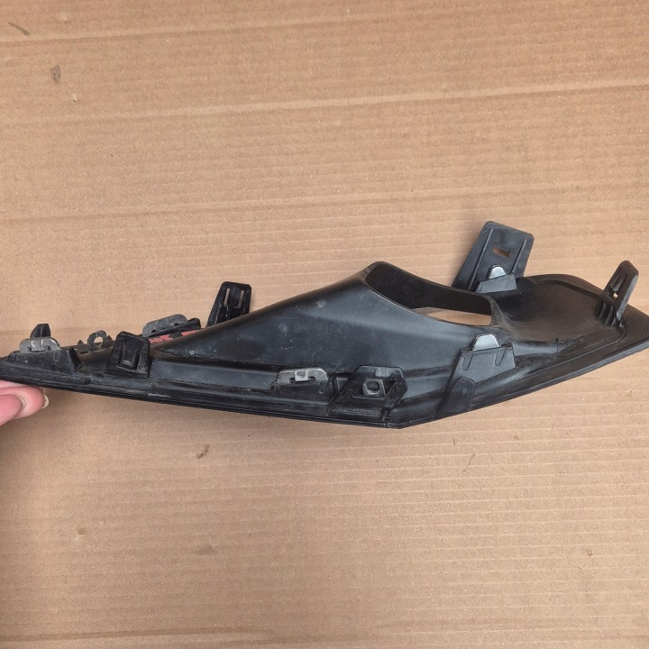 GRILLE DANS PARE-CHOCS PEUGEOT 3008 II DROITE 9815692777D