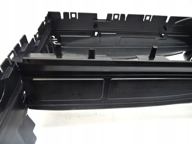 CITROEN C4 III C41 CHÂSSIS GUIDE D'AIR CAPTEUR ADMISSION PROTECTION JALOUSIES
