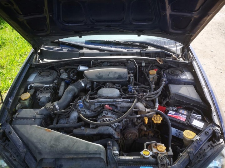 SUBARU LEGACY EXTÉRIEUR COUVERCLE GOULOTTE DE REMPLISSAGE CARBURANTS 2004 2.5L