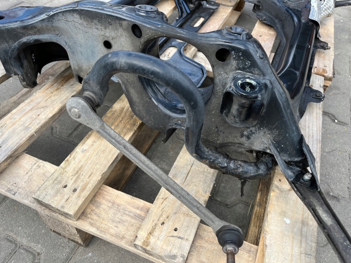 MERCEDES C CLASSE W204 2.2 CDI SUSPENSION POUTRE CHÂSSIS CHÂSSIS AVANT