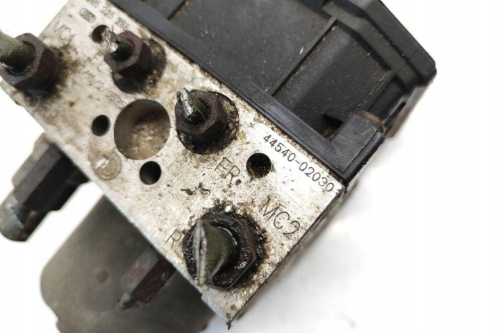 POMPE ABS TOYOTA COROLLA (_E12_) 4454002030 2.0L DIESEL 2005
