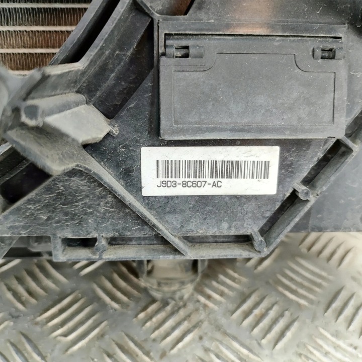 PIÈCES REFROIDISSEMENT JAGUAR I-PACE (X590) J9D38C464A 31655855 294KW 2018