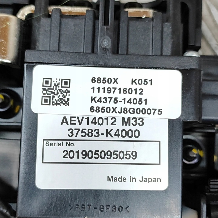BOÎTE FUSIBLES KIA SOUL III (SK3) 37583K4000 28106165 150KW 2019