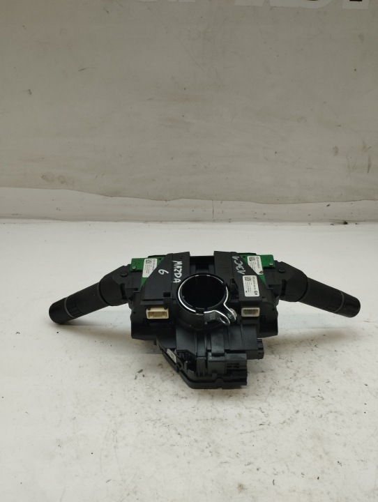 MAZDA DROIT RZELACZNIK COMPOSITE BANDE AIRBAG GS1R66120