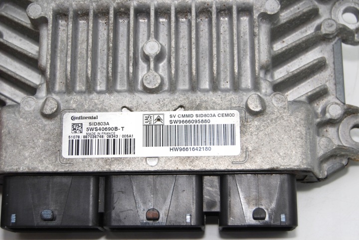 ORDINATEUR CONTRÔLEUR MOTEUR CITROEN C4 PICASSO 2,0 HDI 9666095880 SID803A